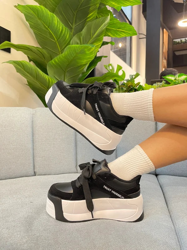Tenis para Mujer Nevvo Grettel Negro| Calzado Casual Femenino