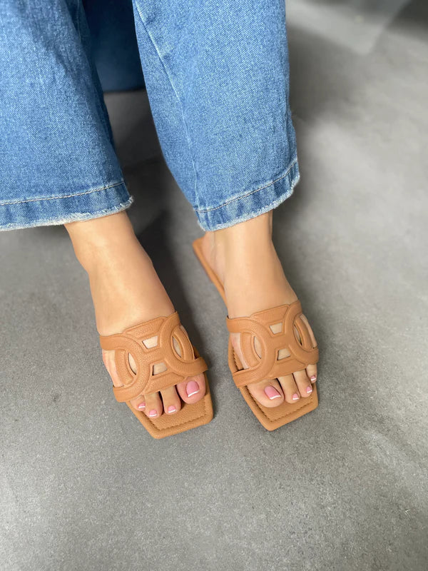 Sandalias para Mujer Nevvo Regina Marrón| Calzado Casual Femenino