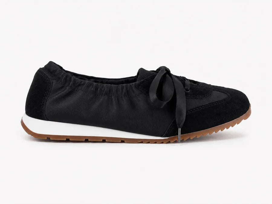 Tenis Vera Negro – Casual Comfort con Suela Ultraligera