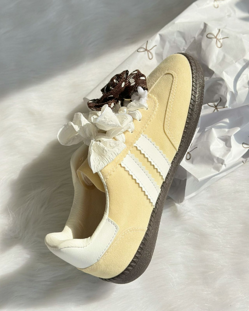 Tenis Blossom Butter Yellow para mujer